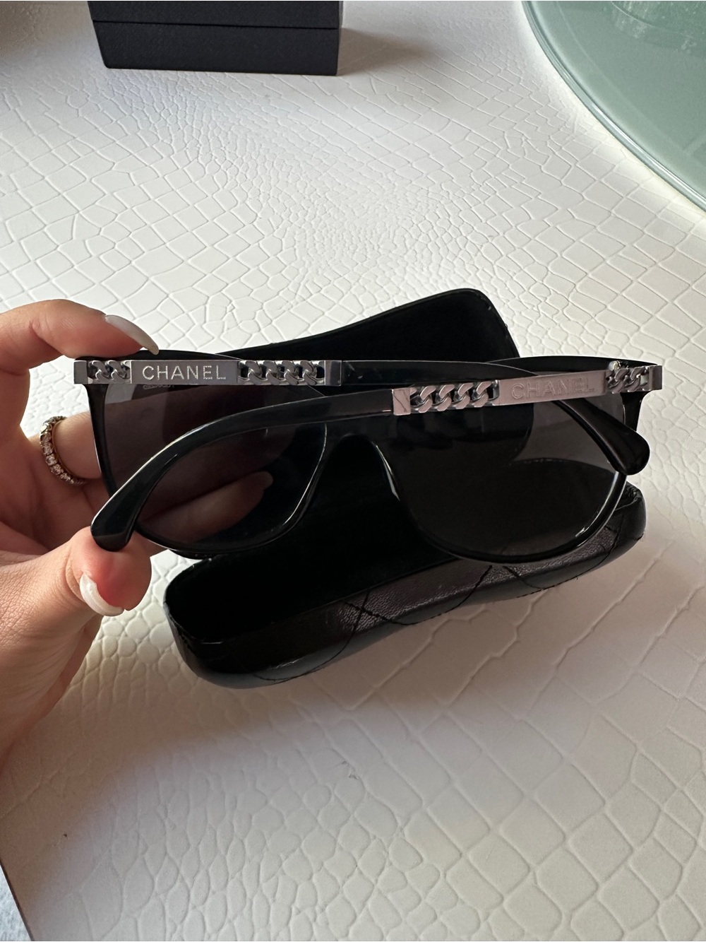 CHANEL Black Oversized Cat-Eye Sunglasses with Quilted Leather Case - Picture 6 of 12